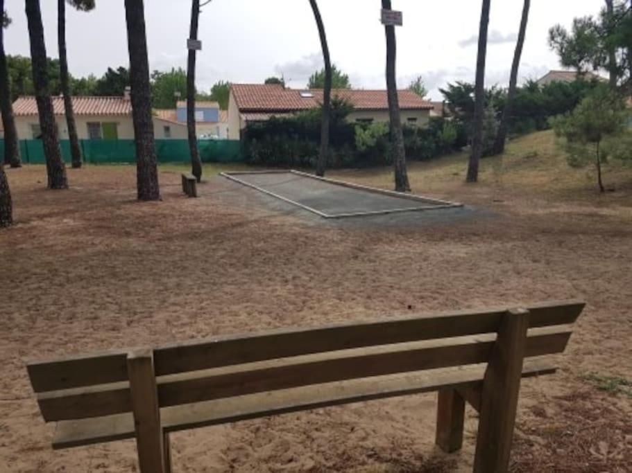 Maisonnette A Deux Pas De La Plage Dans Residence Calme Ла Транш-сюр-Мер Екстериор снимка